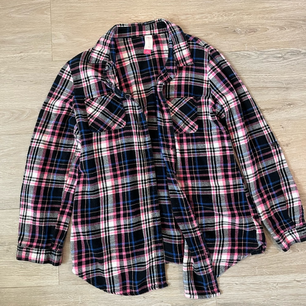 Long sleeve plaid shirt